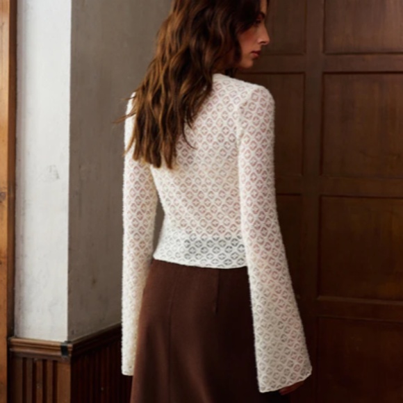 NWT Bell Sleeve Button Down Slim Blouse - Picture 6 of 12